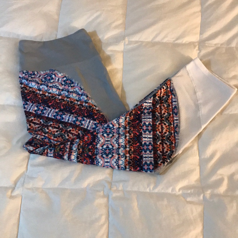Athleta Powervita Capri Leggings